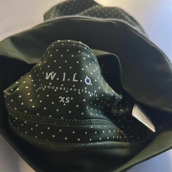 Wilo Women's Green & White Polka Dot Removable Pads Contour Sports Bra Size XS - Picture 6 of 8